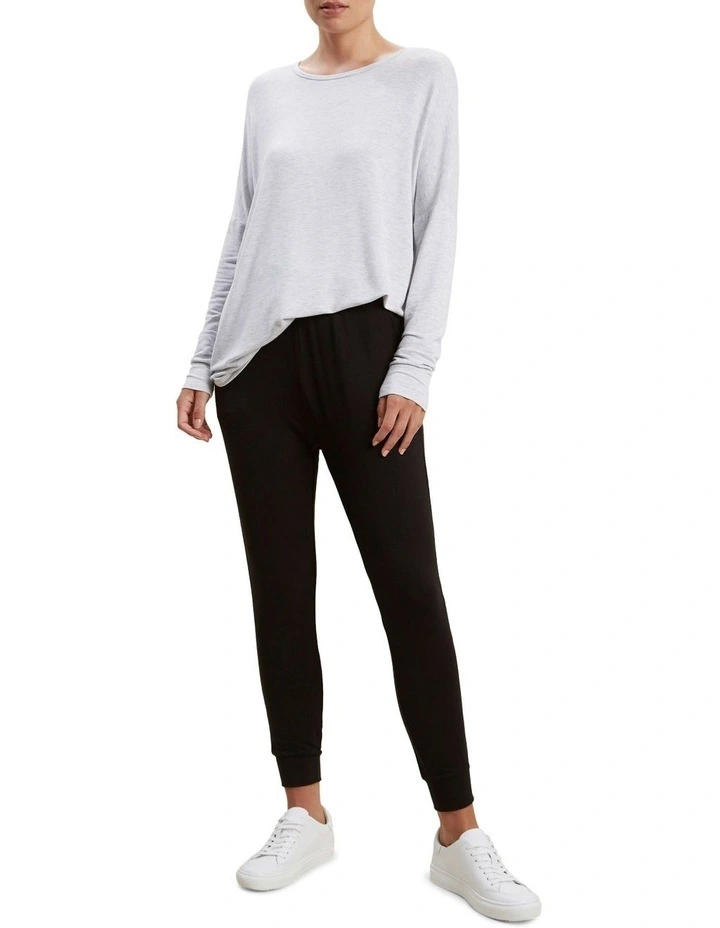 Core Curve Hem Sweat 2 Core Curve Hem Sweat - Image 2