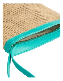 Beauty Bag In Blue 5 Beauty Bag In Blue -Heritage 934012720 934004890 3 720x928