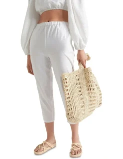 Slim Leg Pant In White 6 Slim Leg Pant In White -Heritage 939764530 939760750 3 720x928
