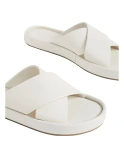 Jenny Cross Slide 8 Jenny Cross Slide -Heritage 981970210 981968500 4 720x928