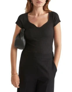 Ribbed Sweetheart Tee In Black