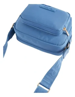 Heritage Logo Camera Bag In Blue 8 Heritage Logo Camera Bag In Blue -Heritage 984311740 984304450 4 720x928