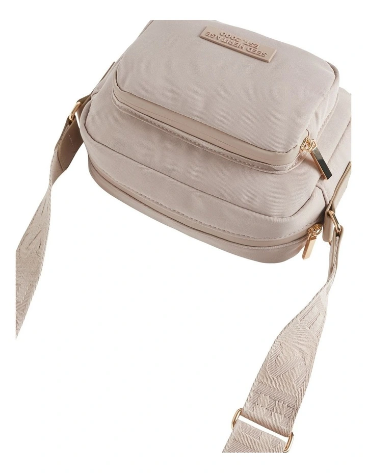 Heritage Logo Camera Bag In Grey 4 Heritage Logo Camera Bag In Grey - Image 4