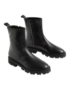 Megan Ankle Boot In Black 7 Megan Ankle Boot In Black -Heritage 984319750 984314890 3 720x928