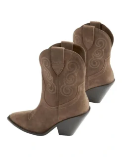 Eleanor Western Boot In Brown 9 Eleanor Western Boot In Brown -Heritage 984320020 984318130 5 720x928