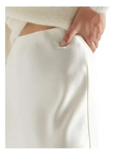 Satin Maxi Skirt In Cream -Heritage 988424830 3 720x928