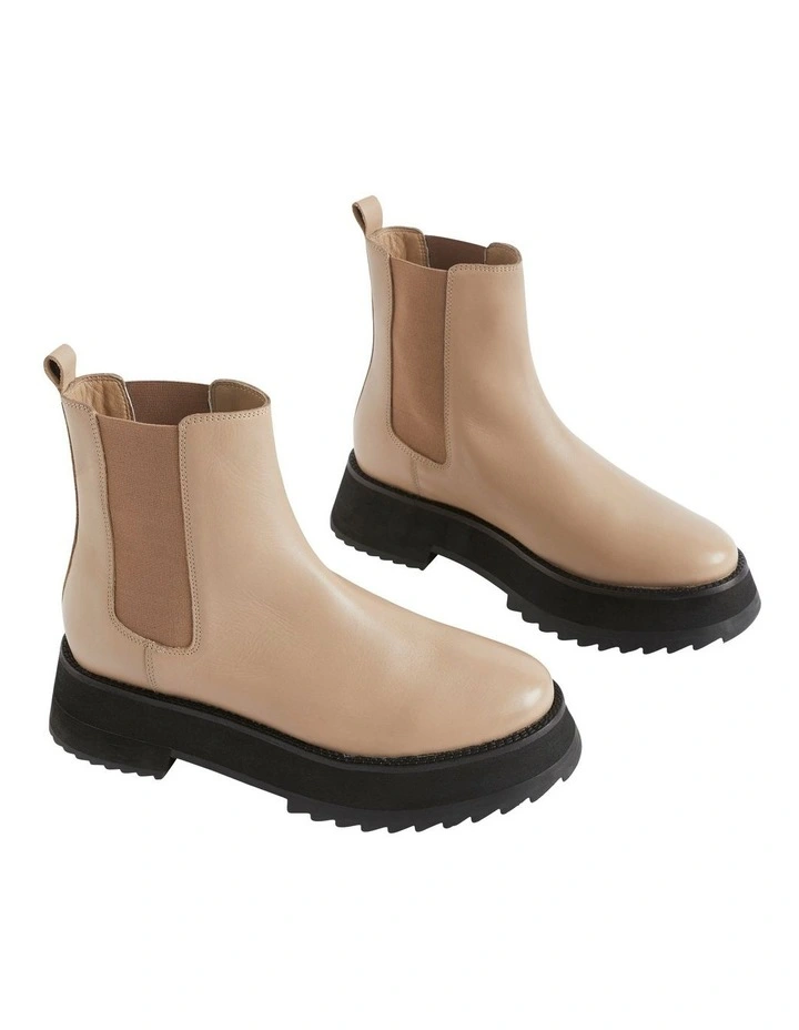 Elliot Gusset Boot In Storm 3 Elliot Gusset Boot In Storm - Image 3