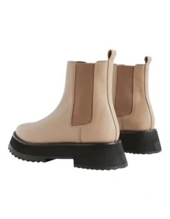 Elliot Gusset Boot In Storm 9 Elliot Gusset Boot In Storm -Heritage 988435270 988429060 5 720x928